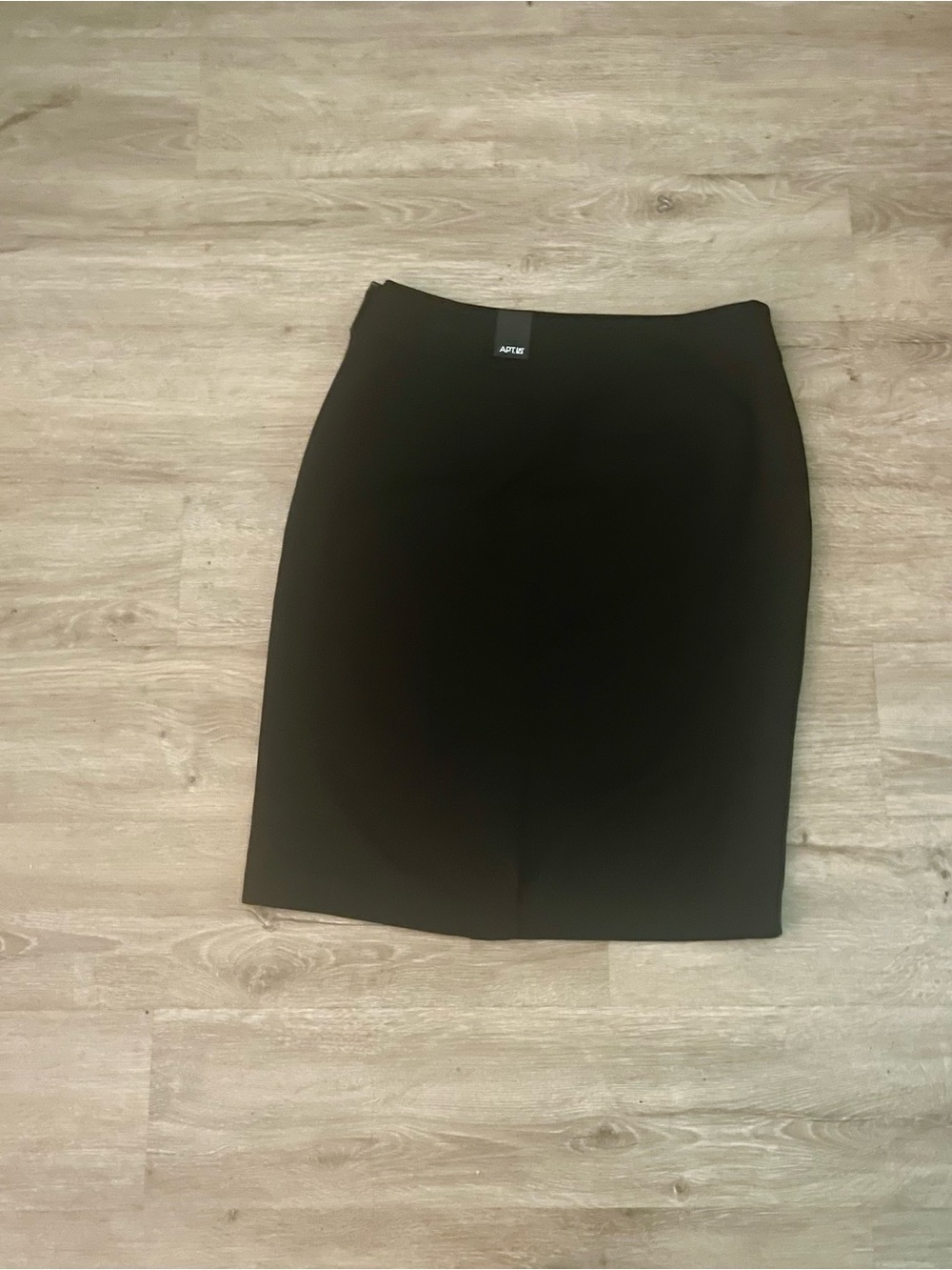 Apt. 9 Black Lined Pencil Skirt Size 4 - Picture 3 of 7